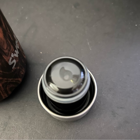 S’well insulated stainless steel water bottle 17 oz/500 ml - Wenge Wood - Picture 6 of 9